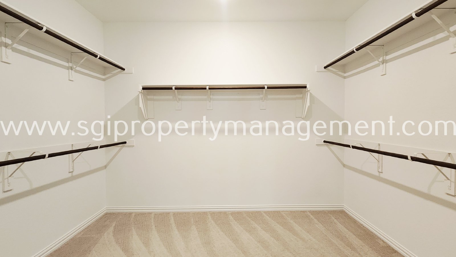 Stunning 4 bedroom, 3.5 bathroom home! property image