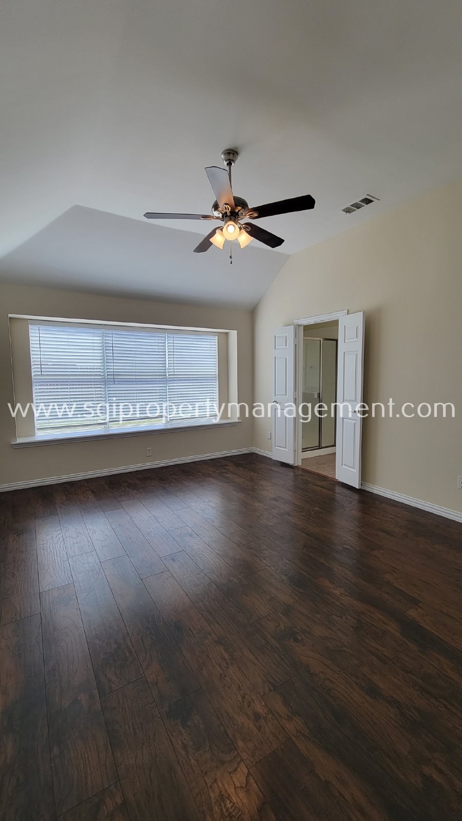 Beautiful 3 bedroom home ready for move-in property image