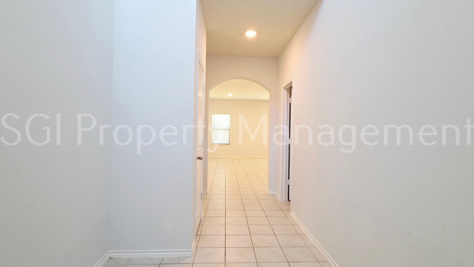 Wonderful home ready for move in property image