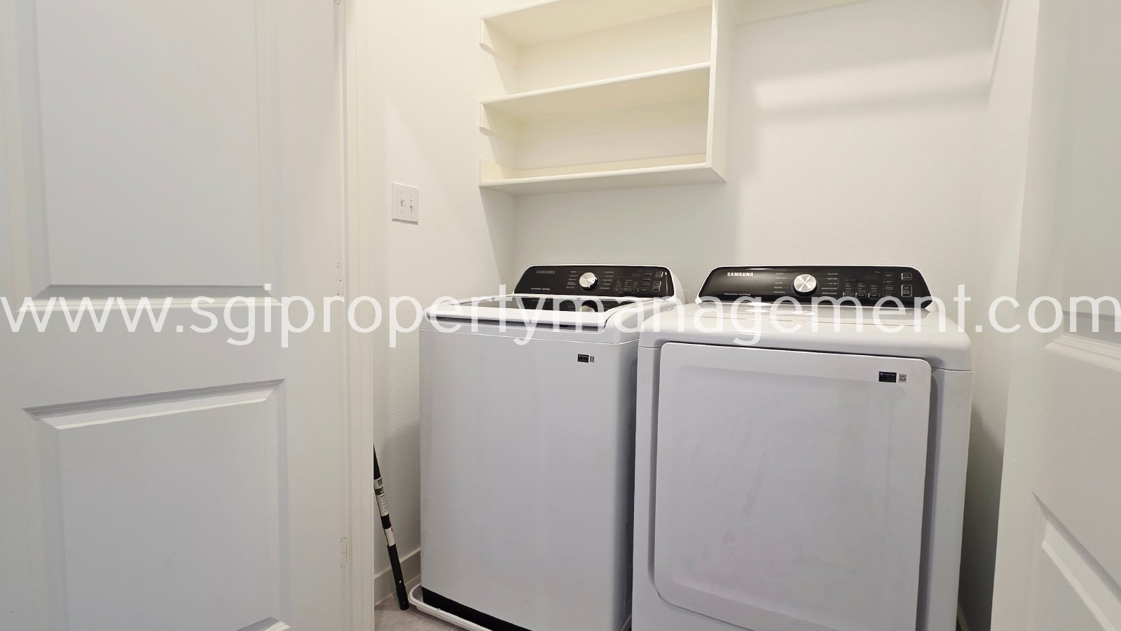 Upscale 2 bedroom 2 bathroom home! property image