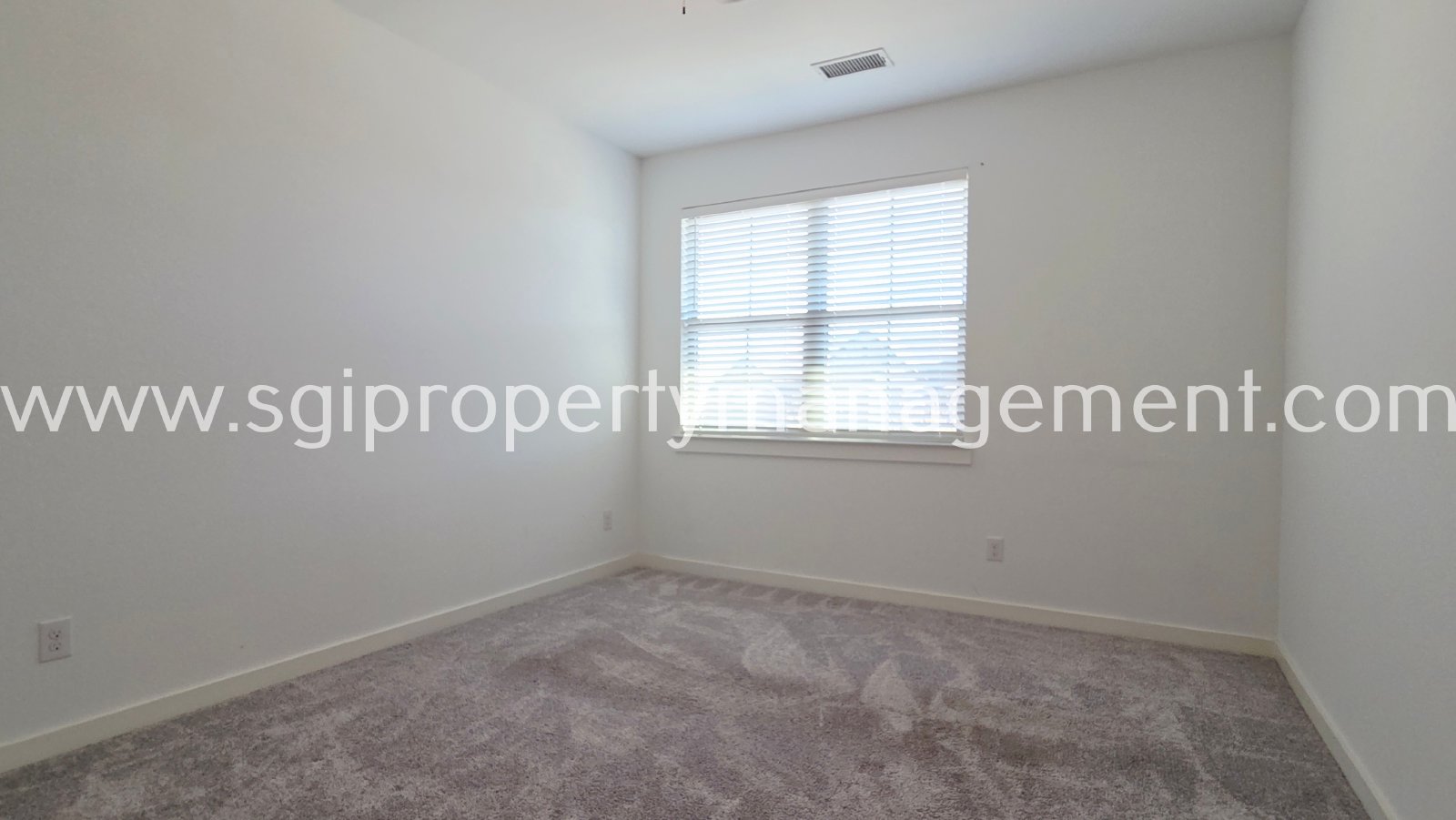 Upscale 2 bedroom 2 bathroom home! property image