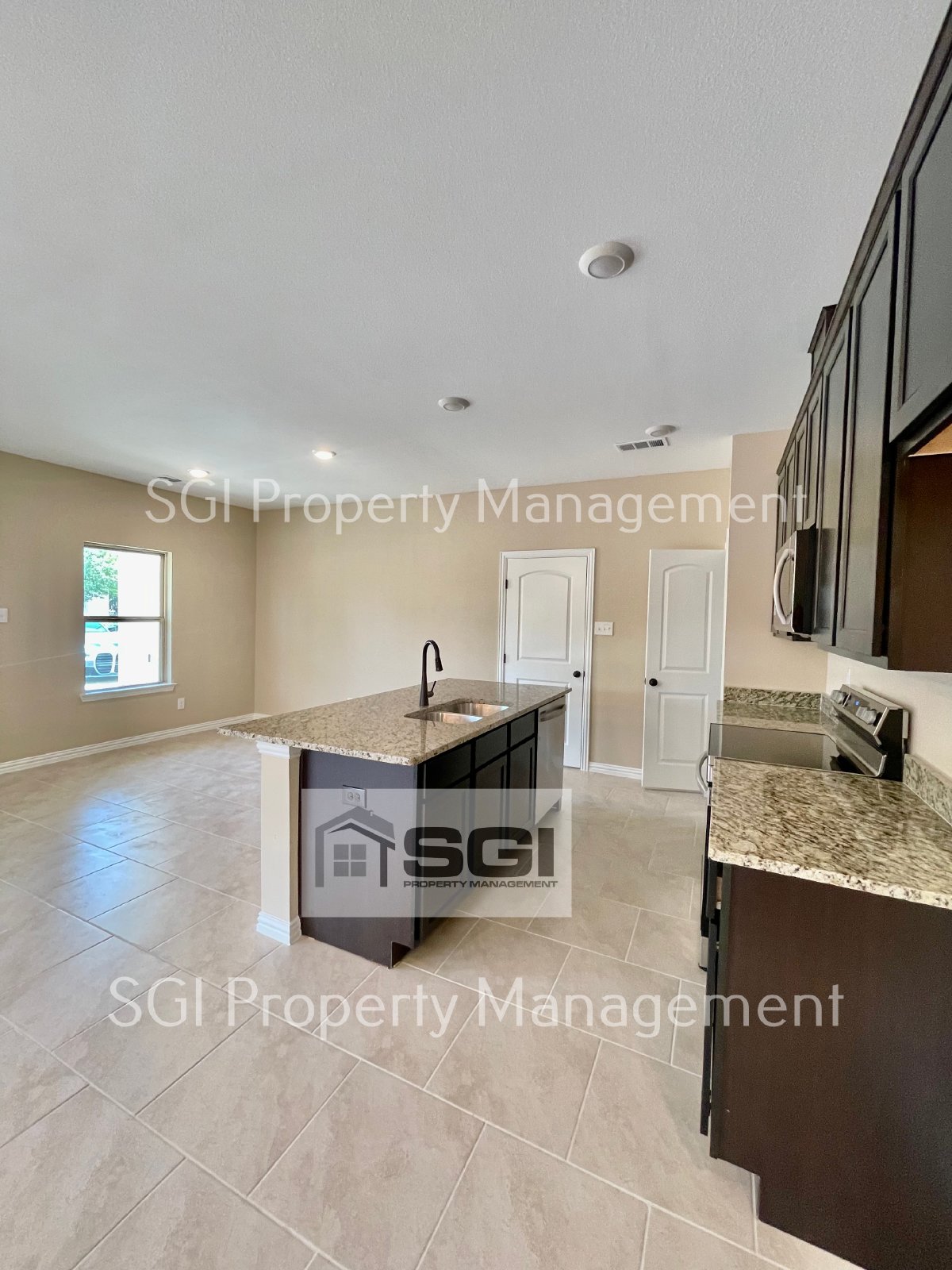 Fantastic 3 bedroom built in 2022 property image