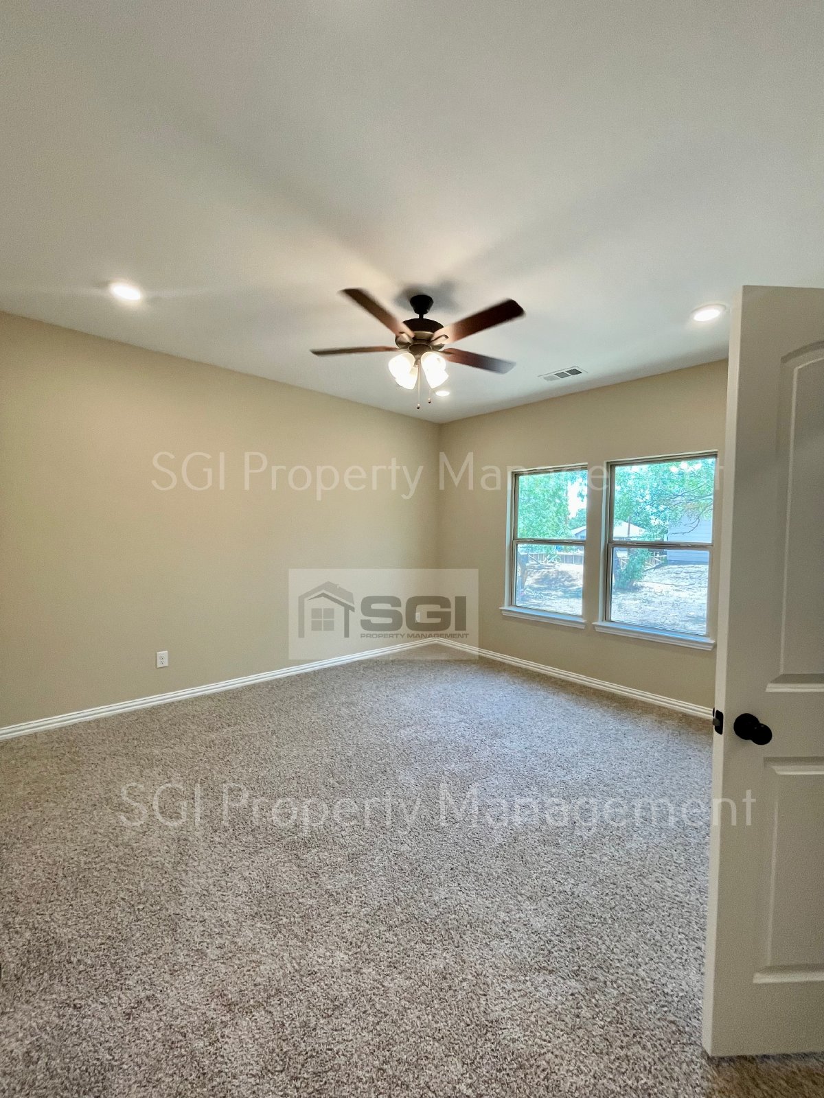 Fantastic 3 bedroom built in 2022 property image