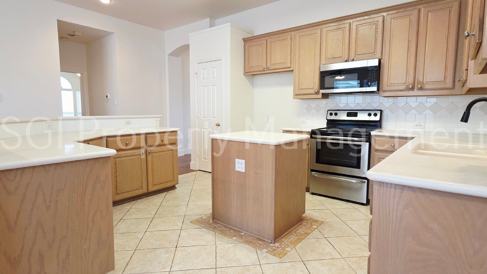 Spacious home ready for move in property image