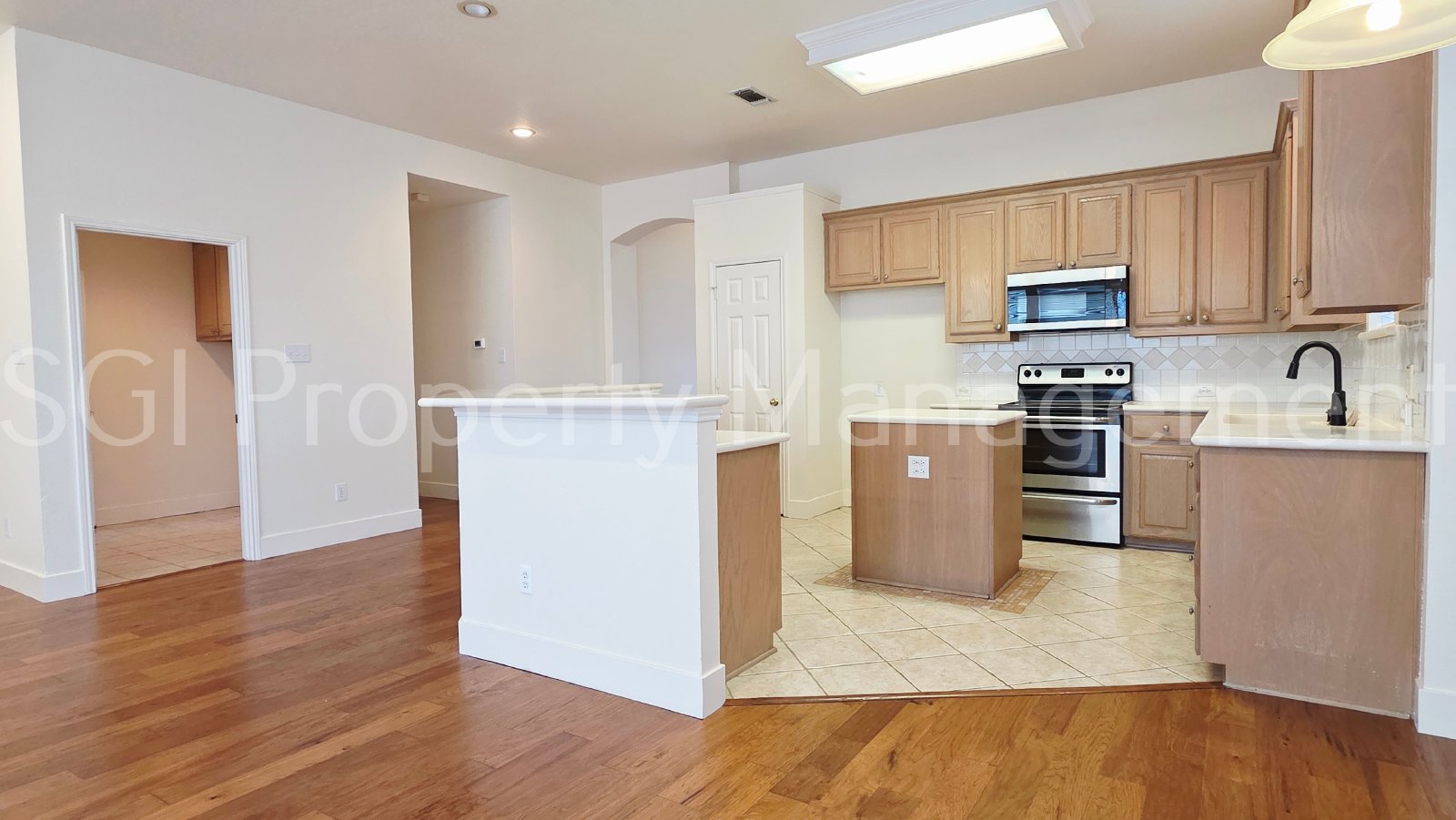 Spacious home ready for move in property image