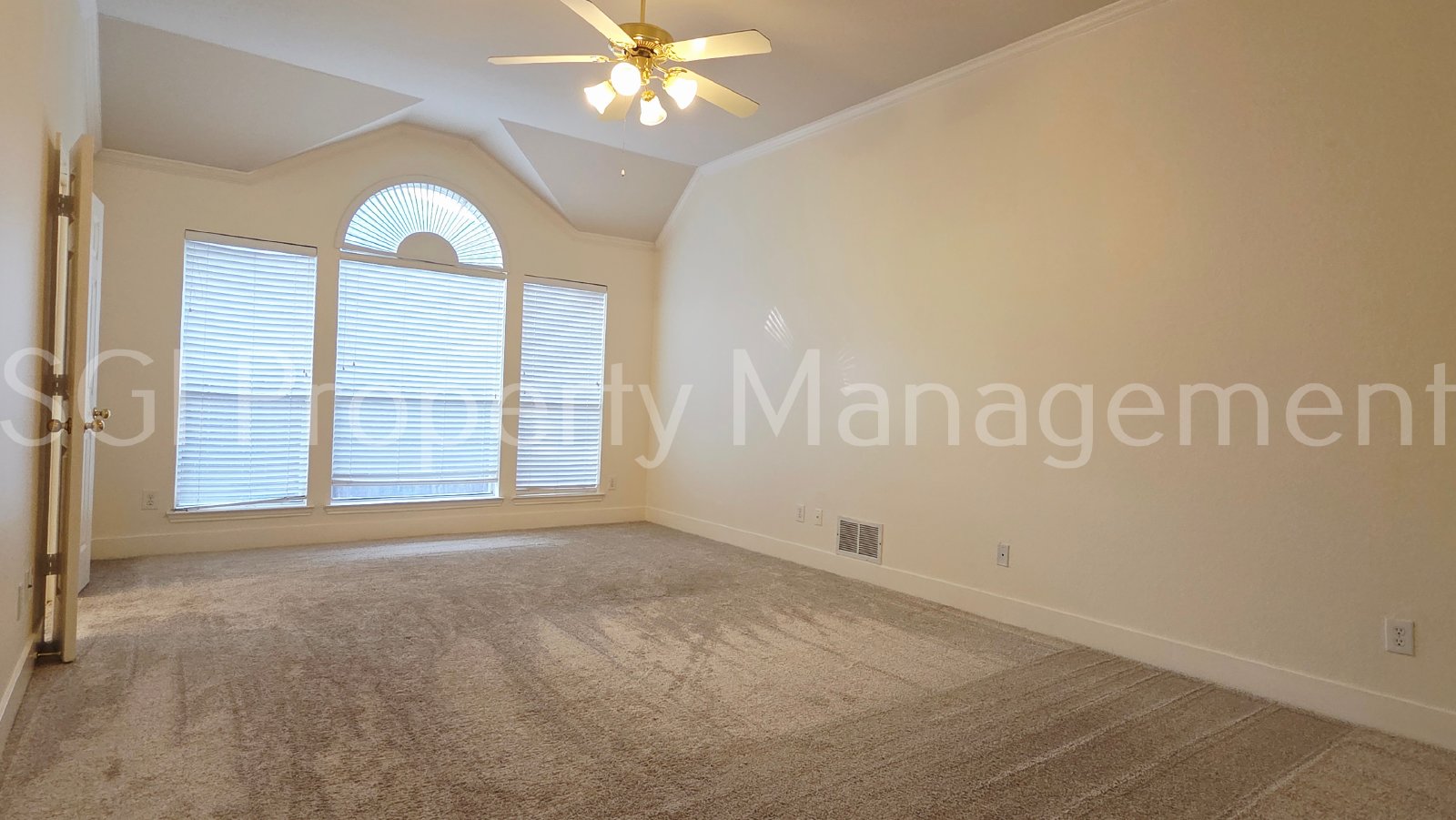 Spacious home ready for move in property image