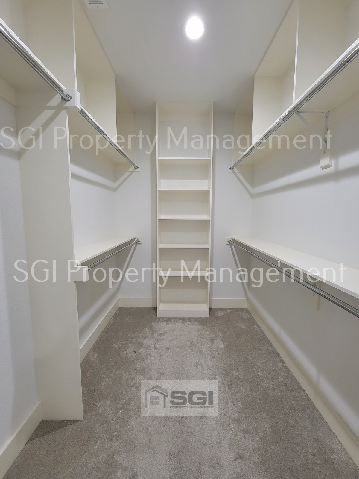 3 Story Townhouse in Fantastic Central Location with ROOFTOP Patio!! property image