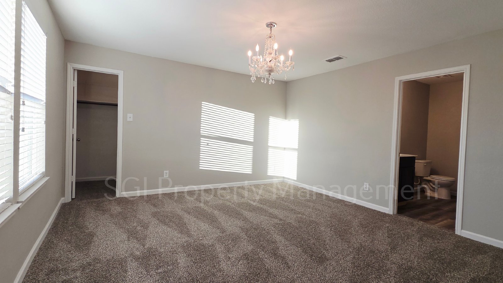 Beautiful one-story home with open concept property image