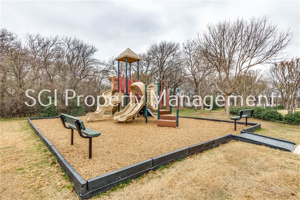 Beautiful one-story home with open concept property image