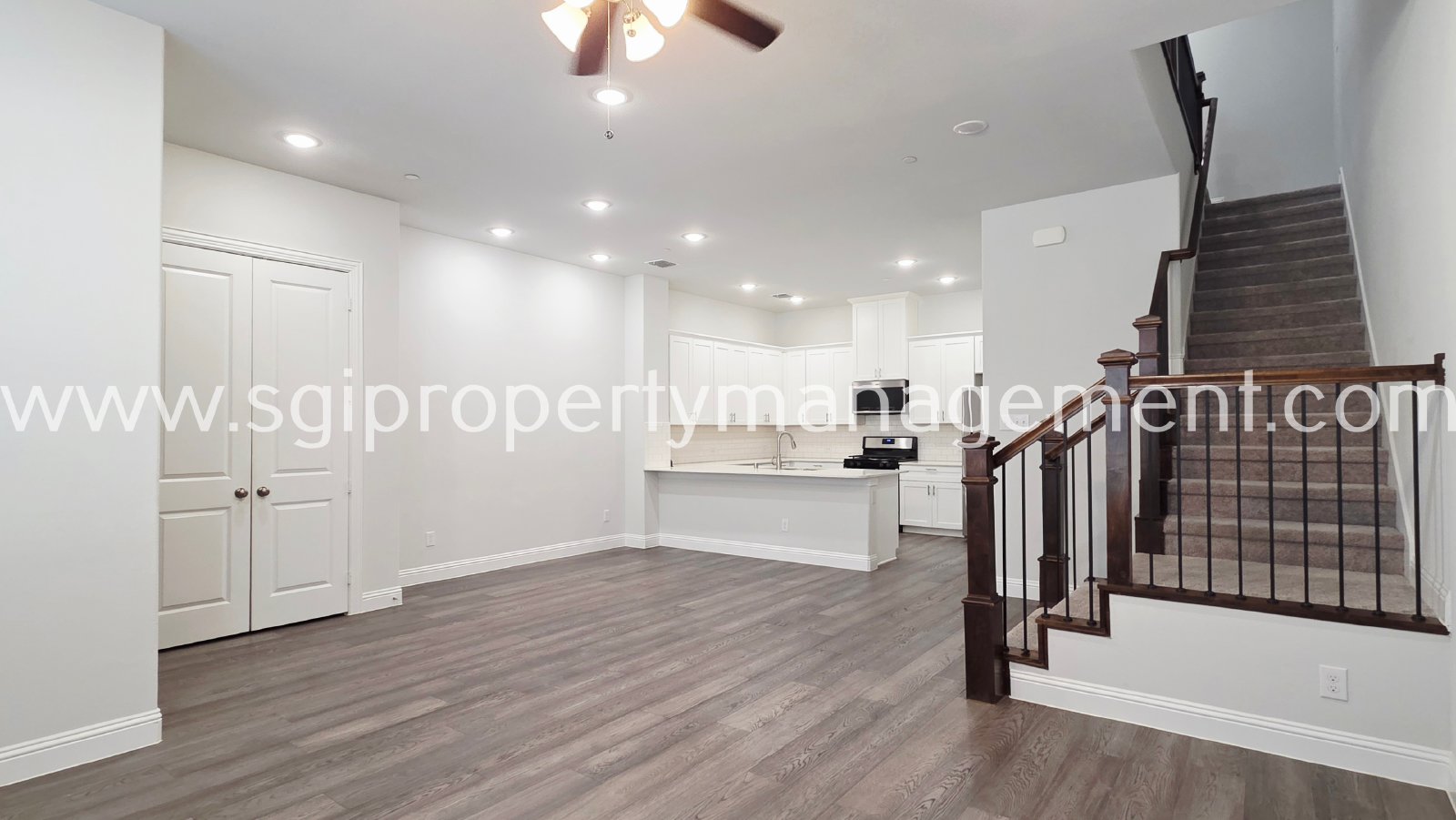 Gorgeous townhome ready for move in property image