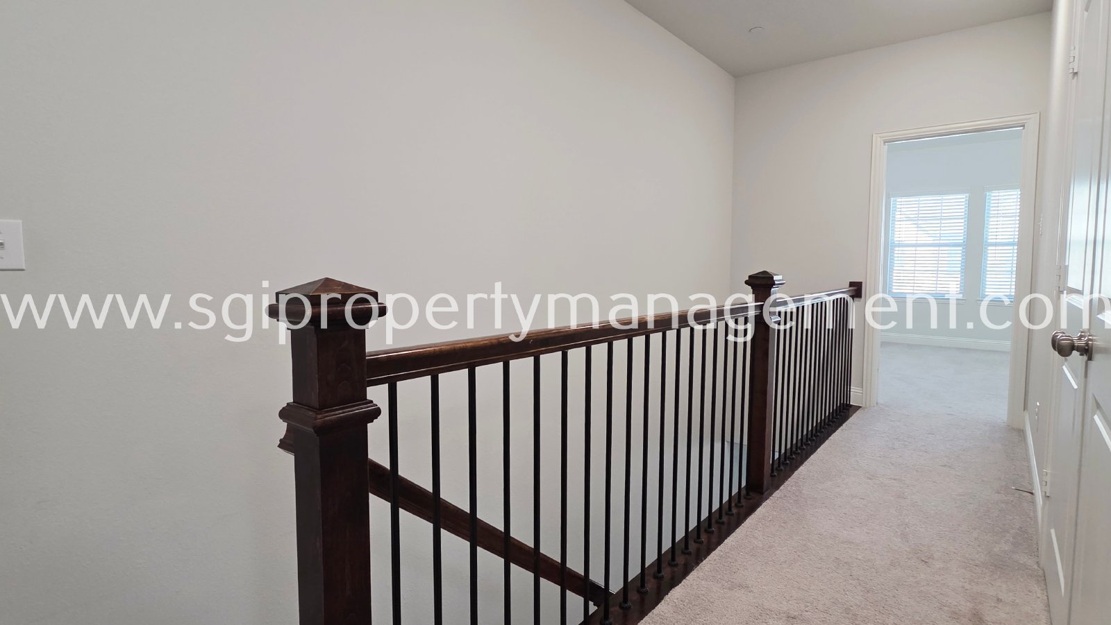 Gorgeous townhome ready for move in property image