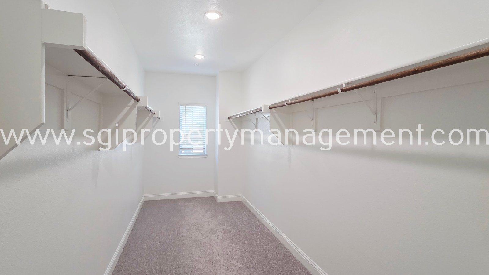 Gorgeous townhome ready for move in property image