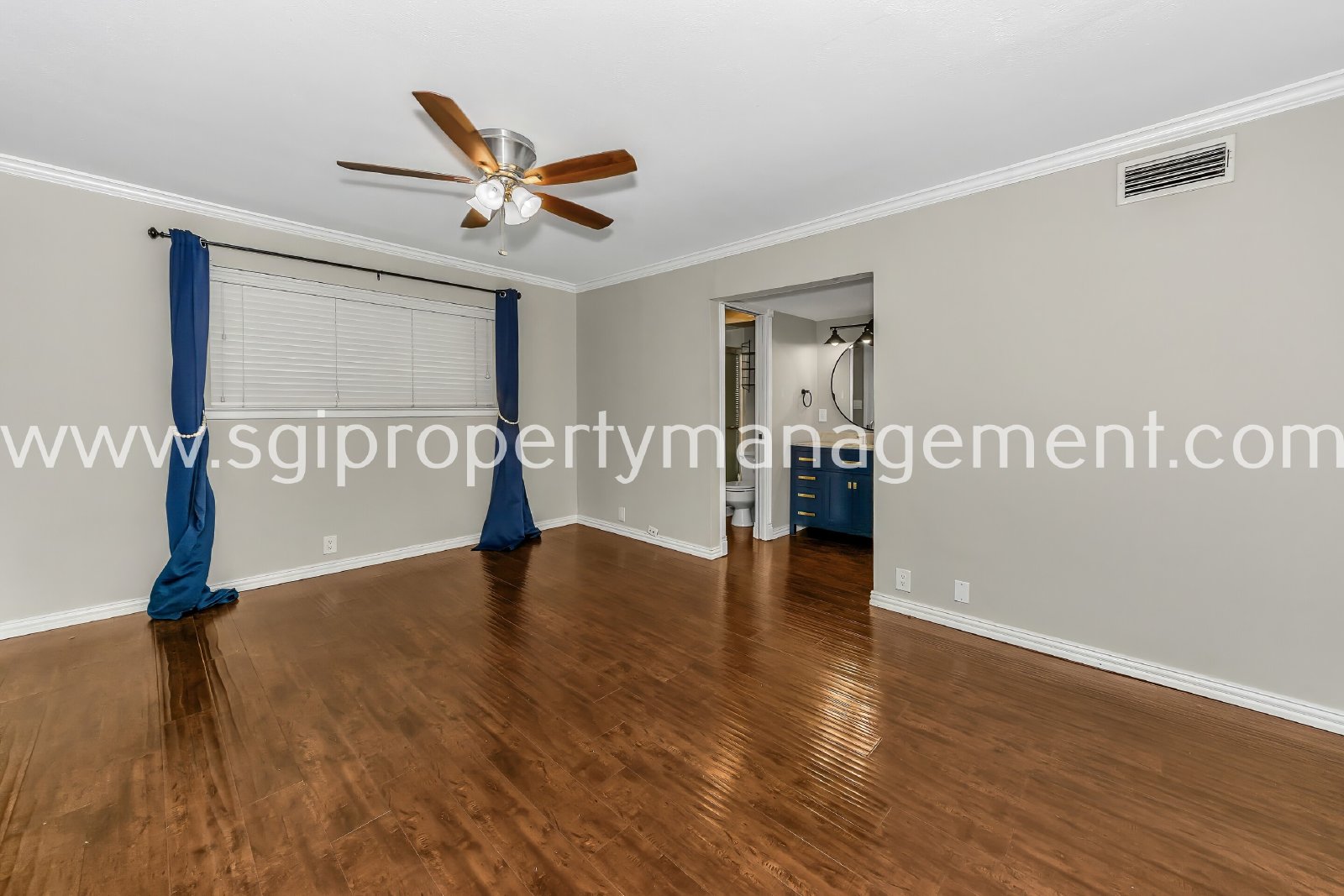 Spacious 2 bedroom condo ready for move in property image