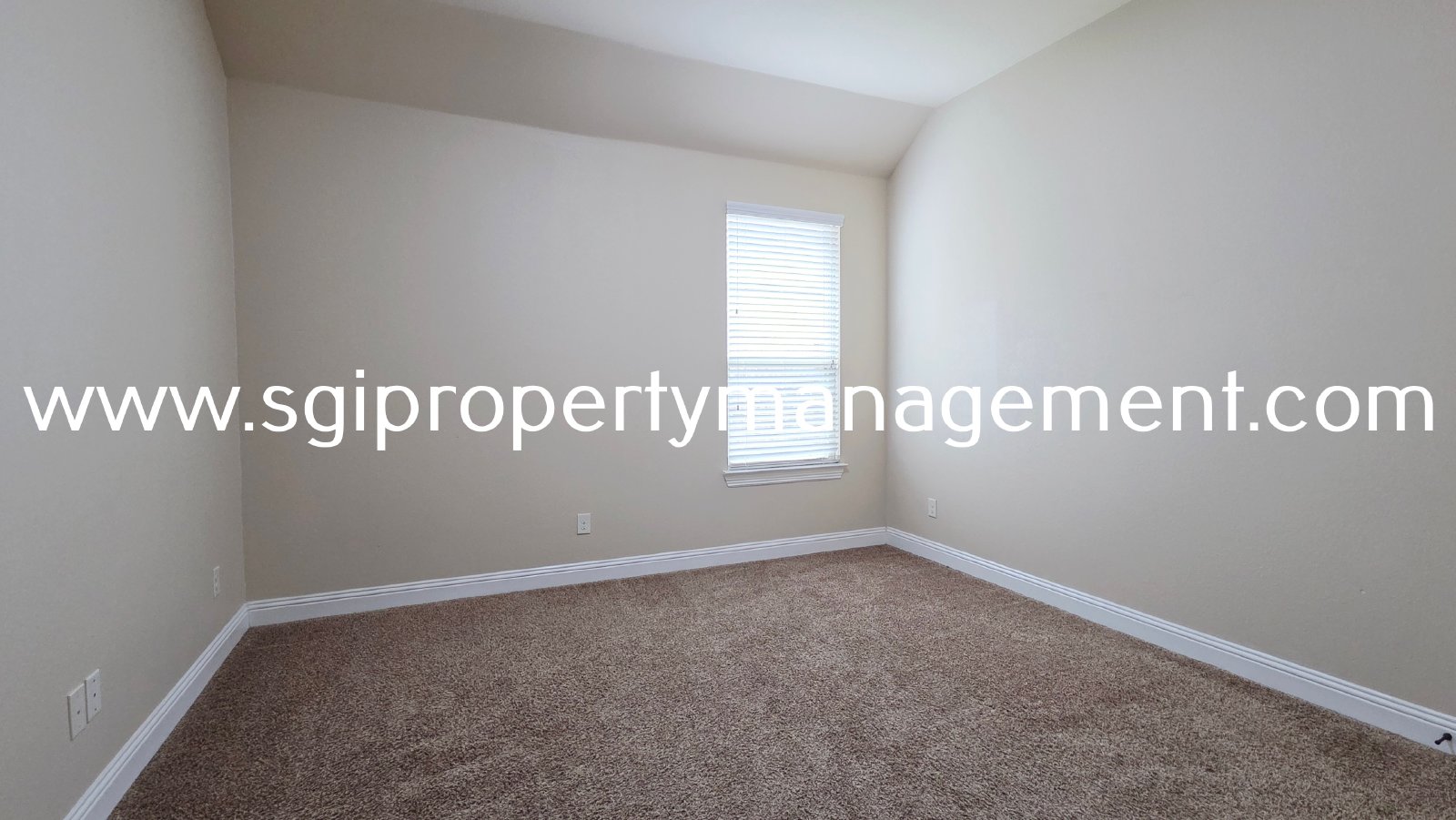 Spacious home ready for move in property image