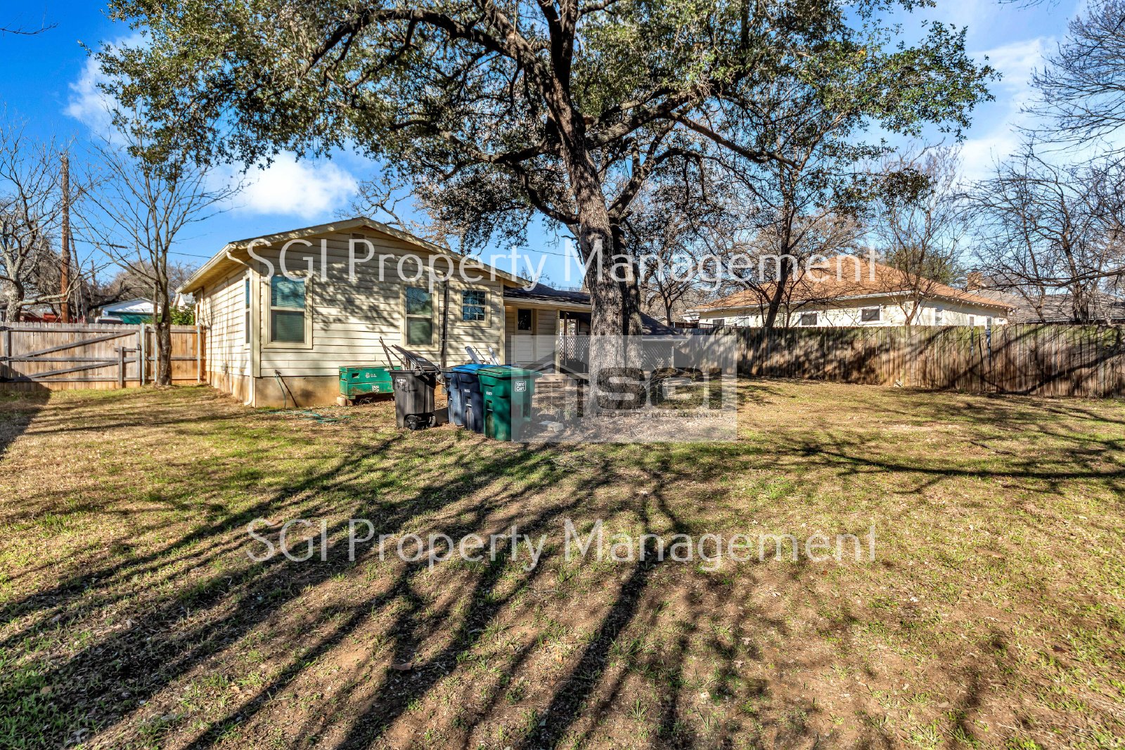 Remodeled 2 bedroom ready for Move-in! property image
