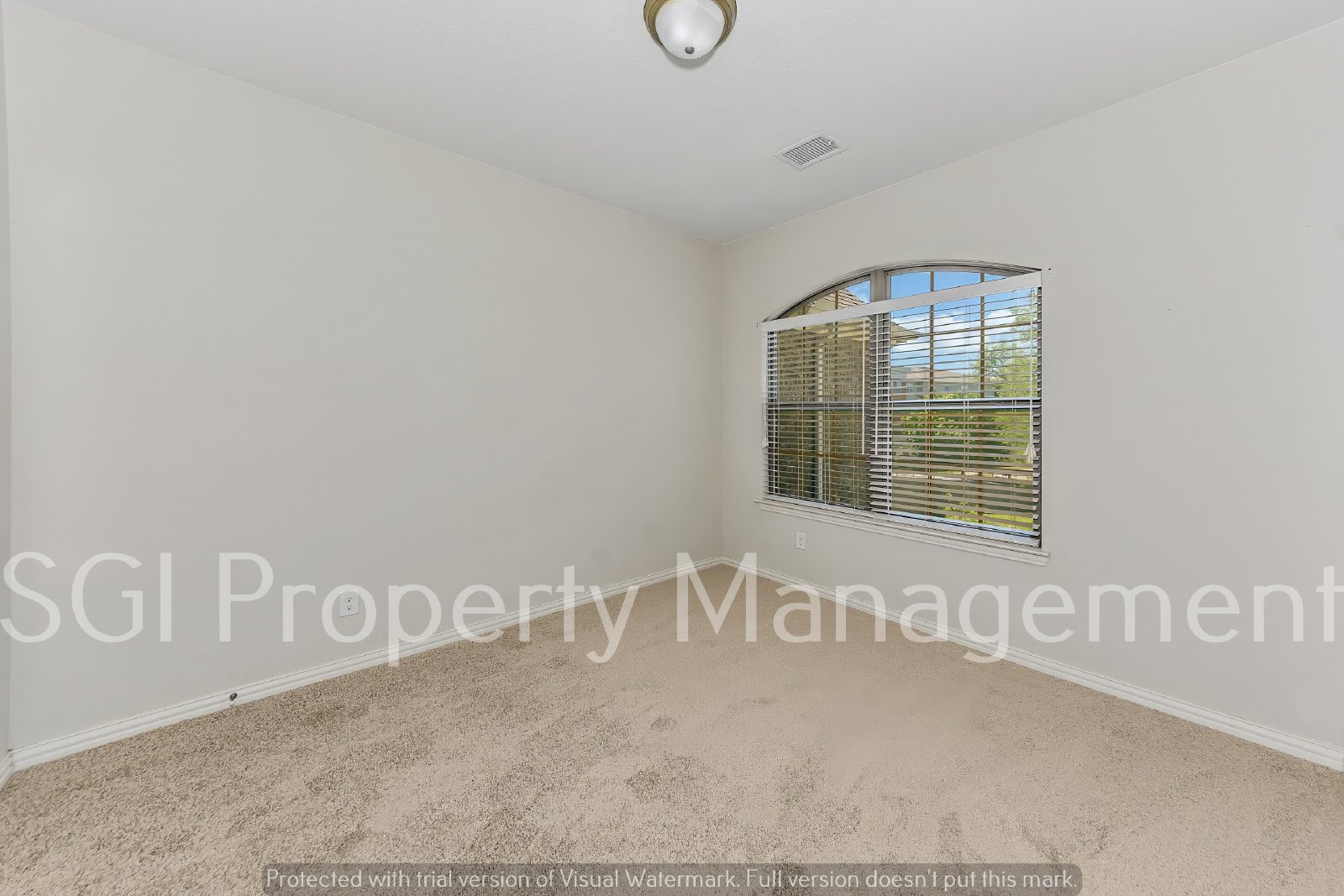 679 Emily Ln property image