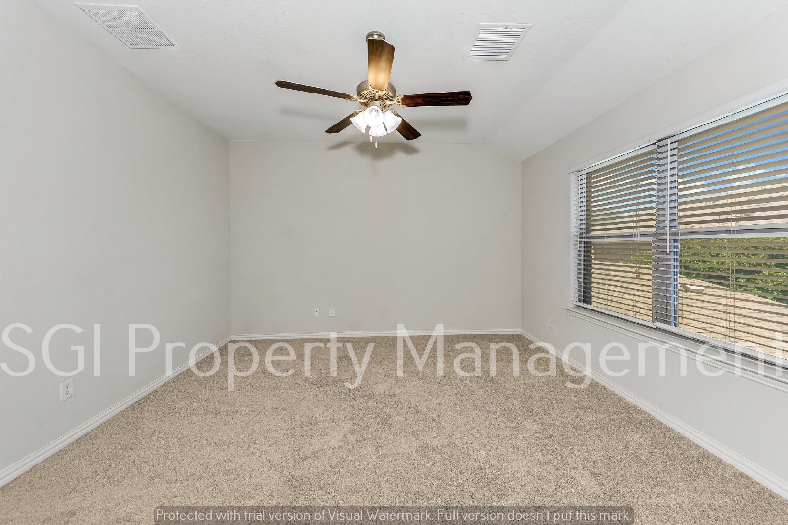 679 Emily Ln property image