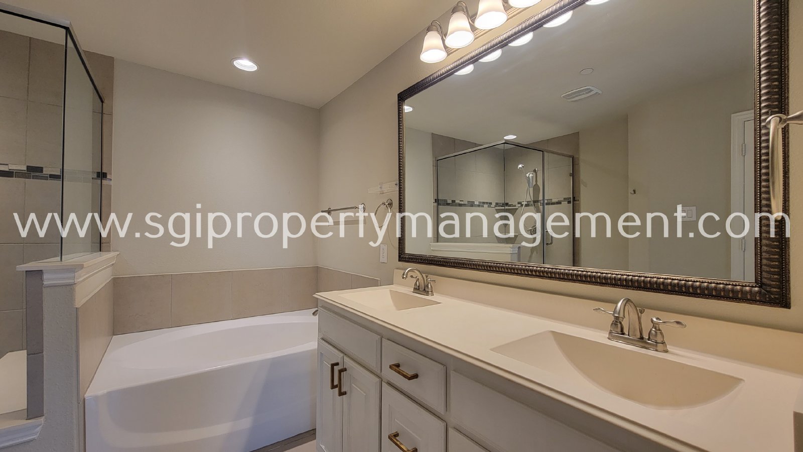 Rare townhouse availability in Murphy property image