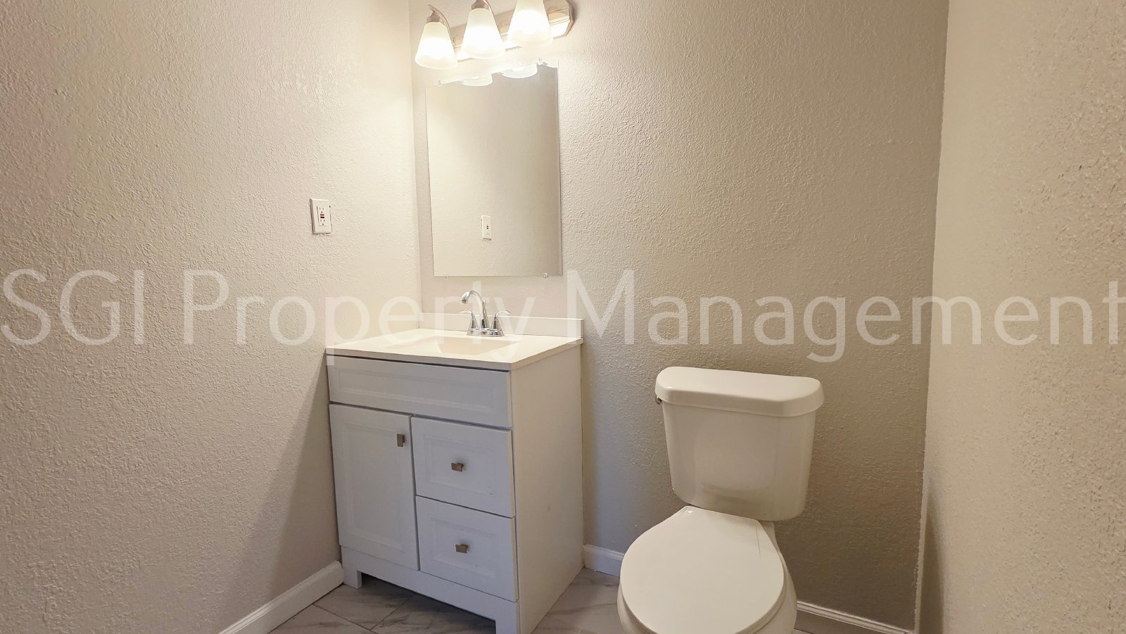 Charming home ready for move in property image