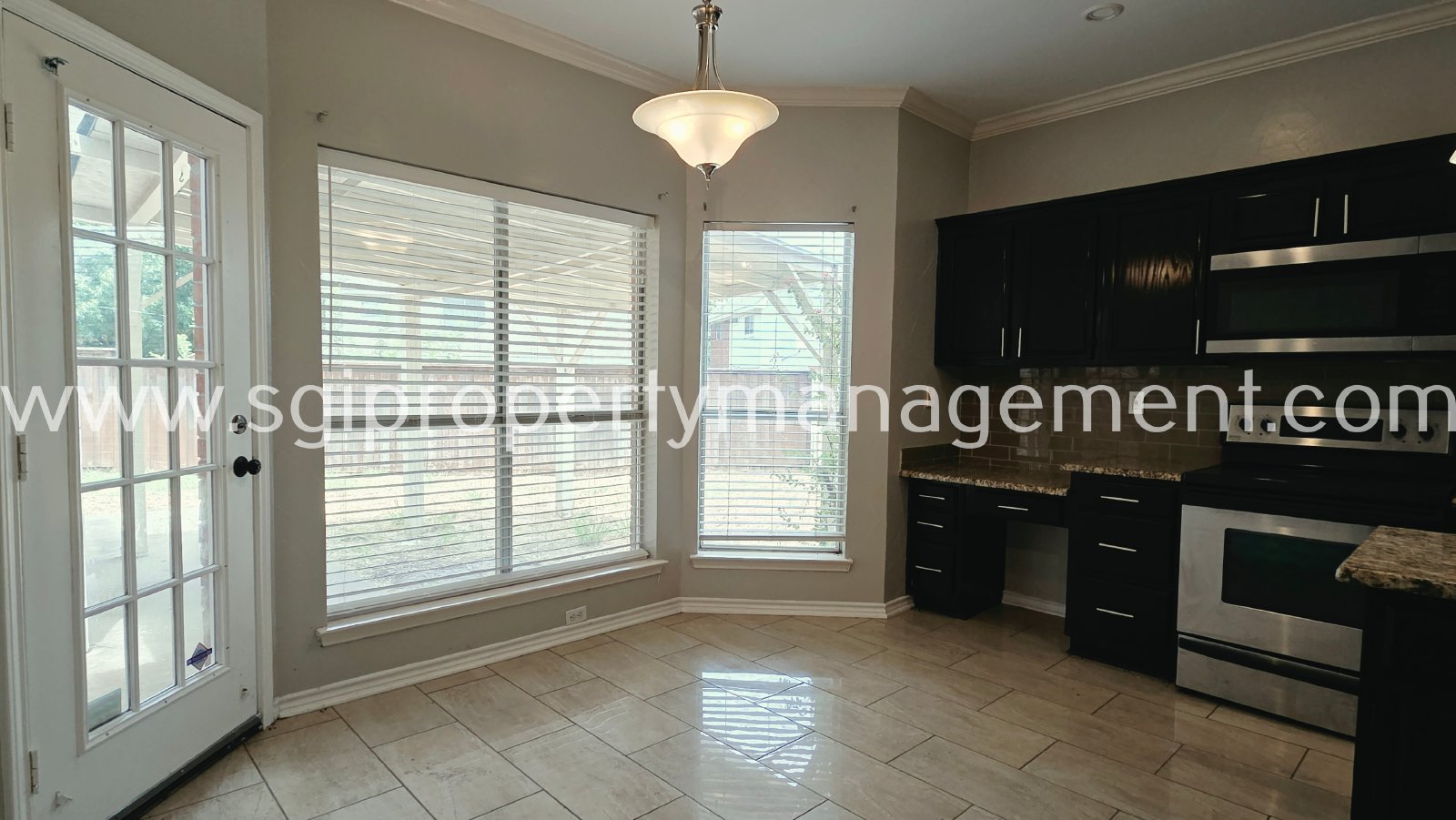 Gorgeous updated home ready for move in property image