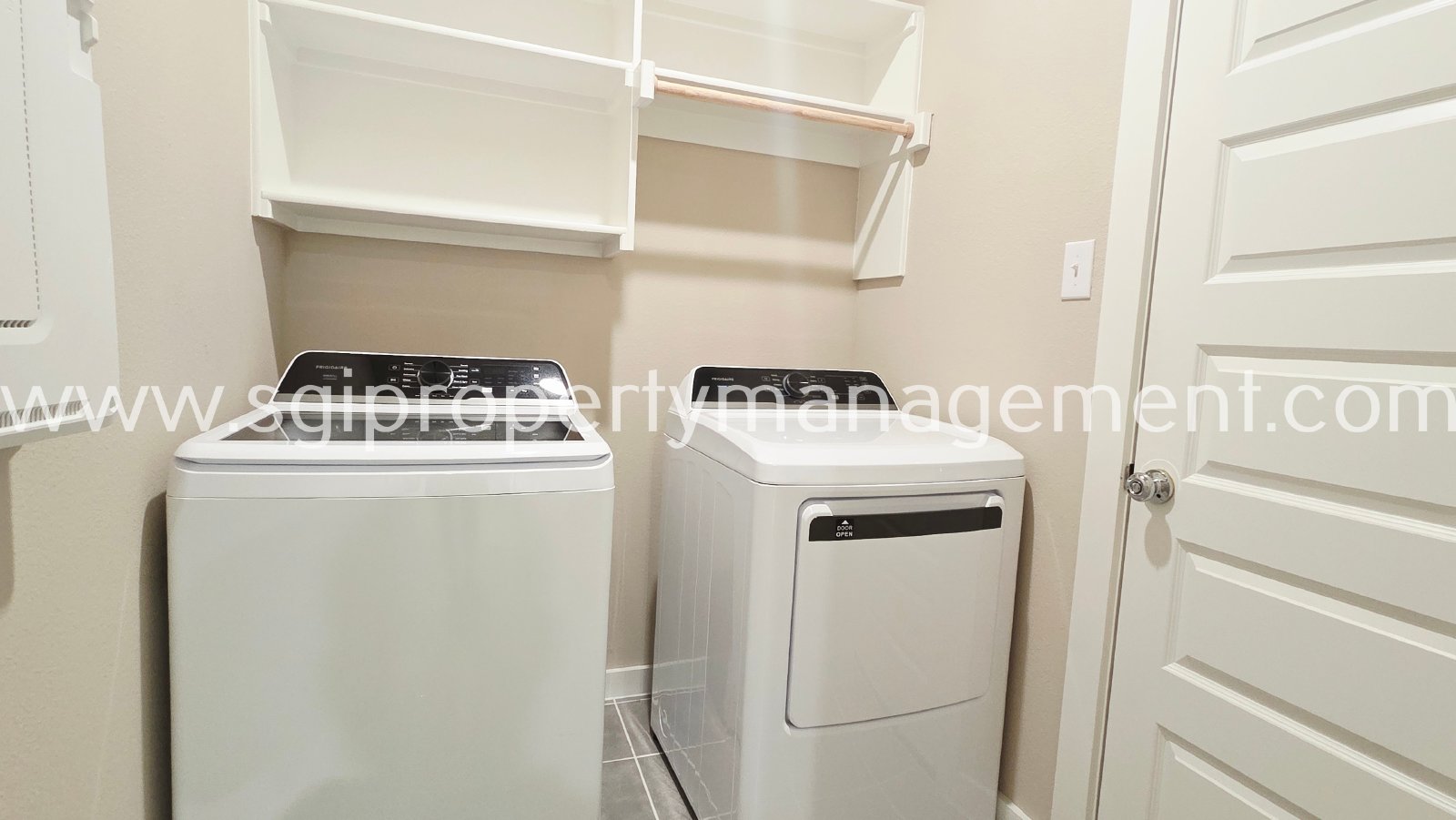 Modern 4 bedroom 2.5 bath! property image