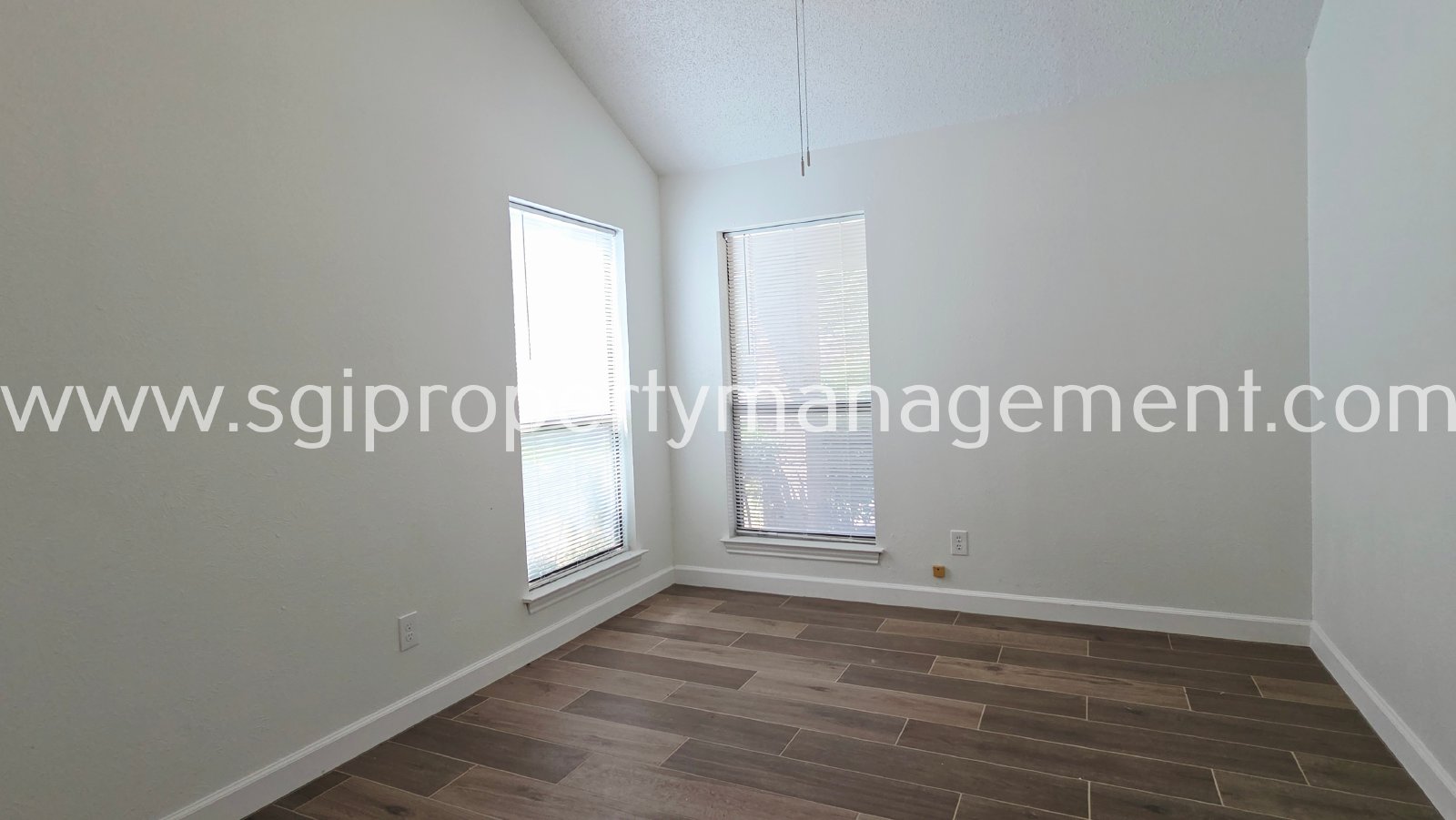 Inviting 2-bedroom 2-bath! property image