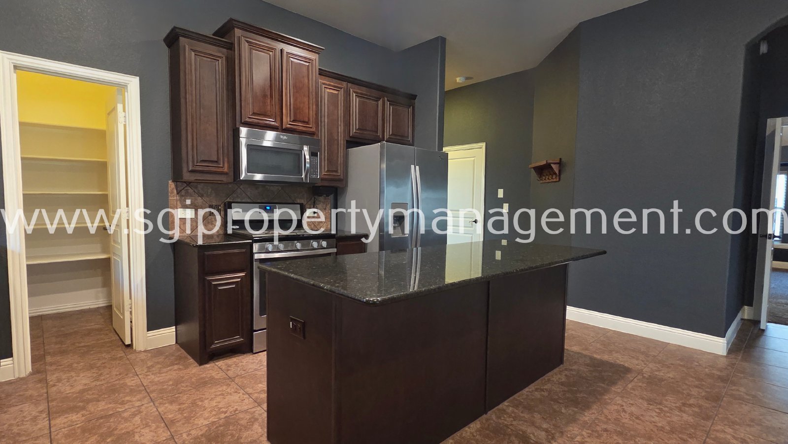 Pristine and Stunning 4 Bedroom! property image