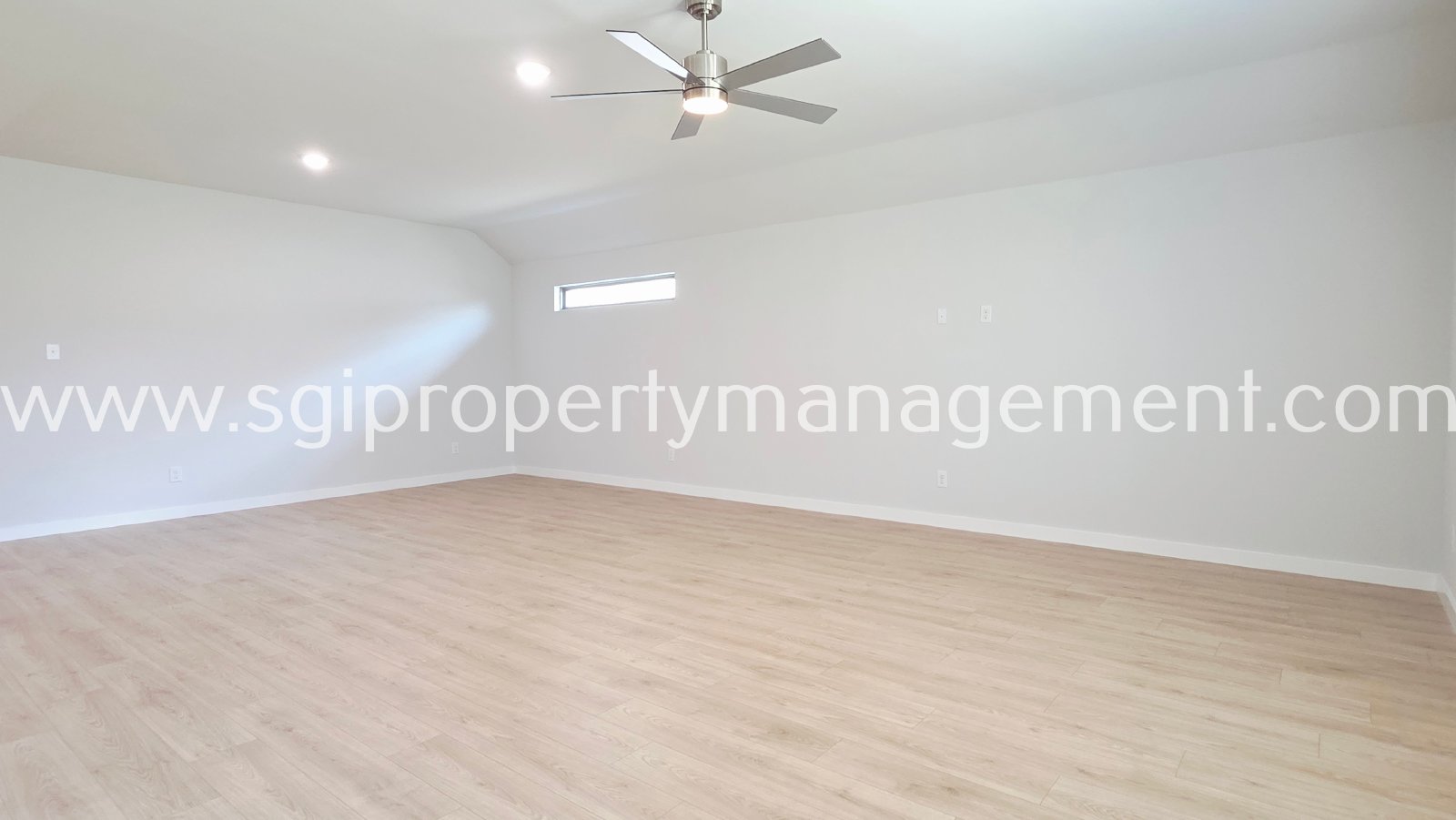 Gorgeous new build ready for move in property image