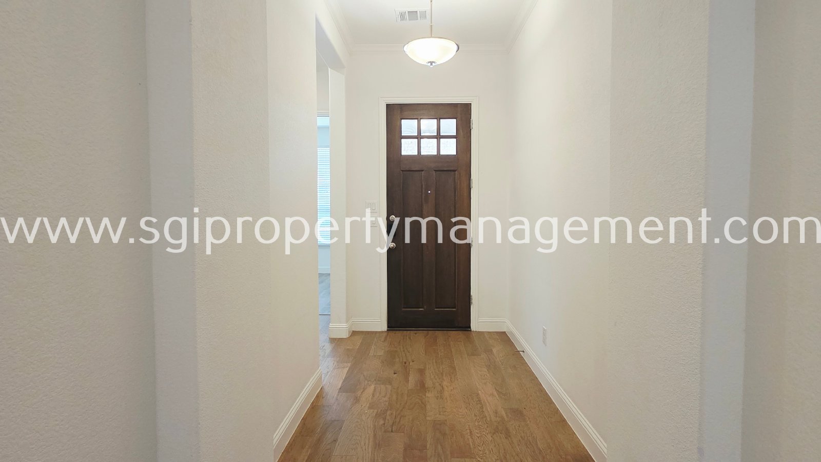 Beautiful home for rent near the Lake! property image