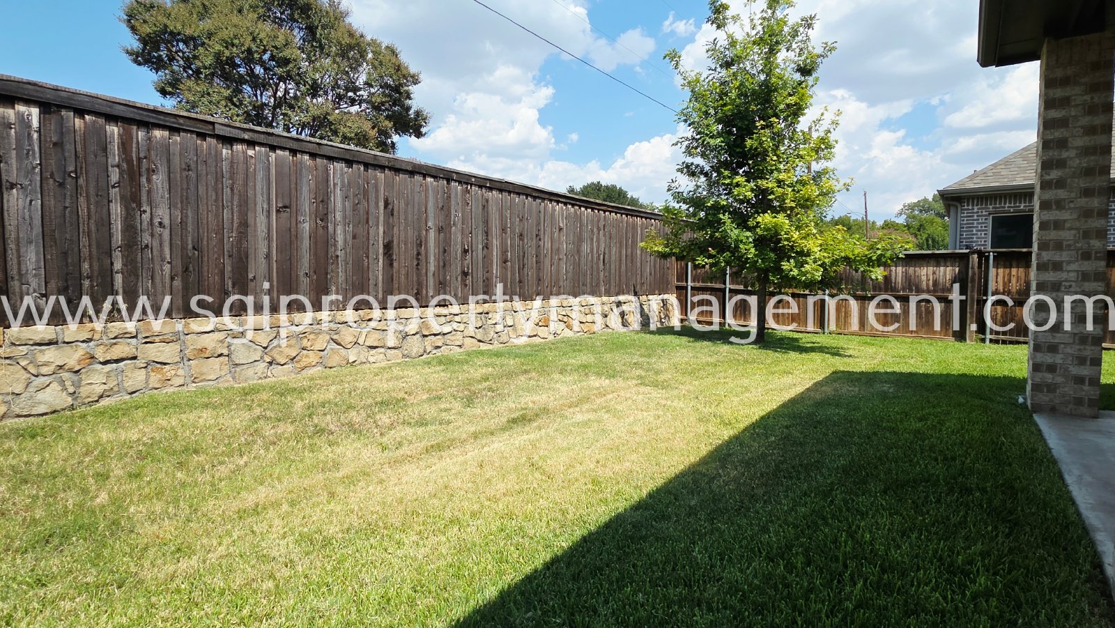 Beautiful home for rent near the Lake! property image