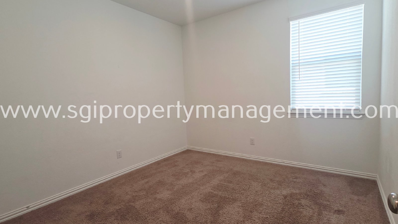 1218 Smoketree Ln property image