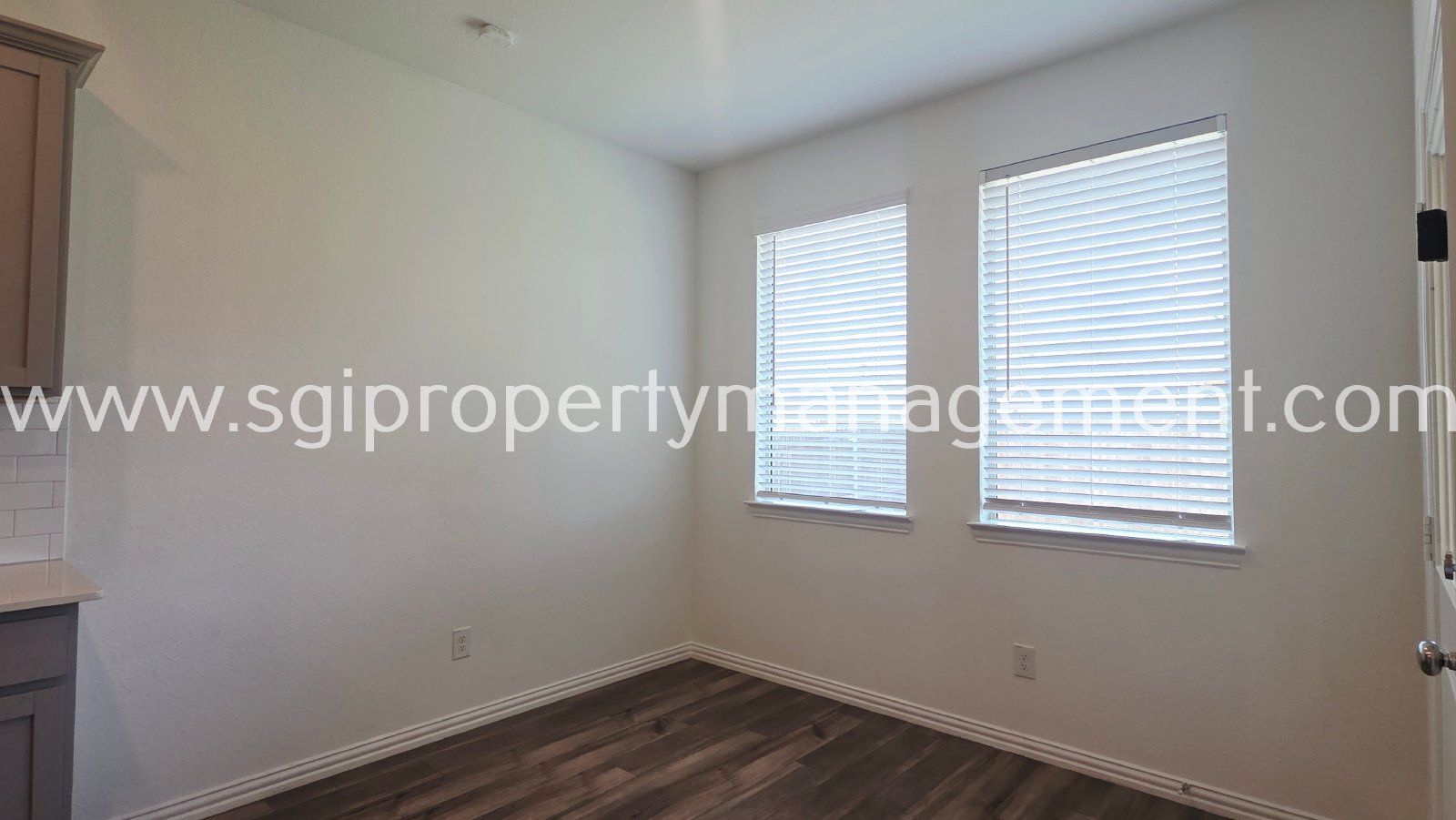 1218 Smoketree Ln property image