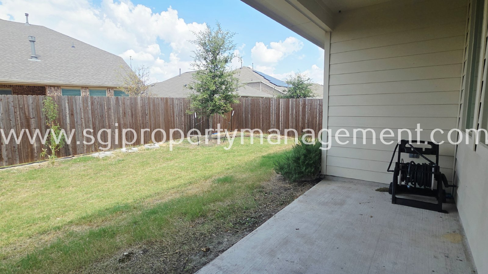 1218 Smoketree Ln property image