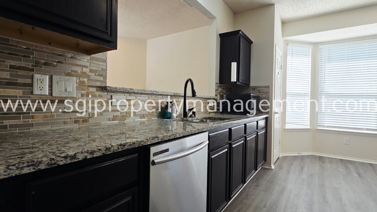 3948 Windford Dr property image