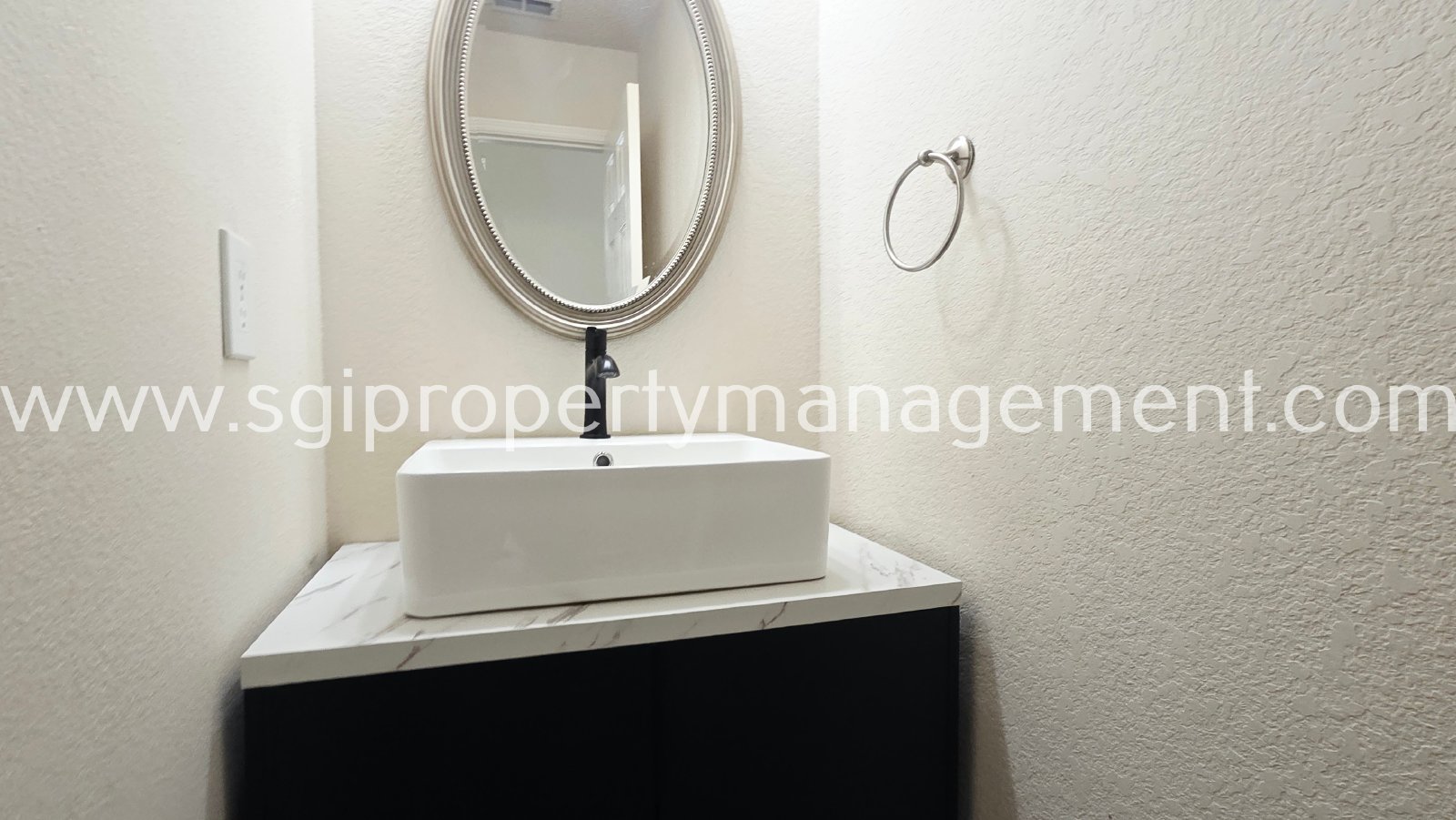 3948 Windford Dr property image
