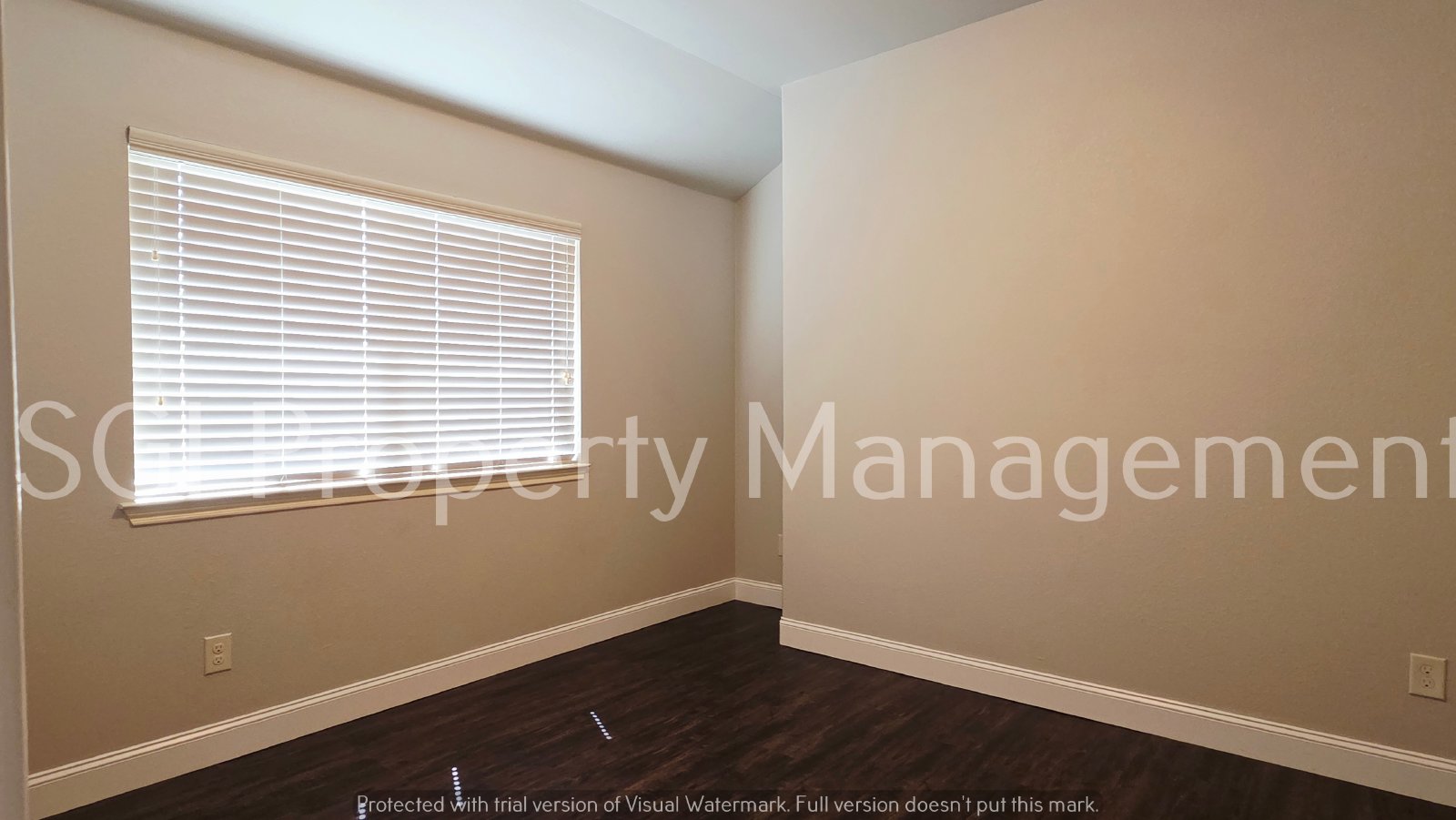 3 Bed in West Crossing Ready for Immediate Occupancy! property image