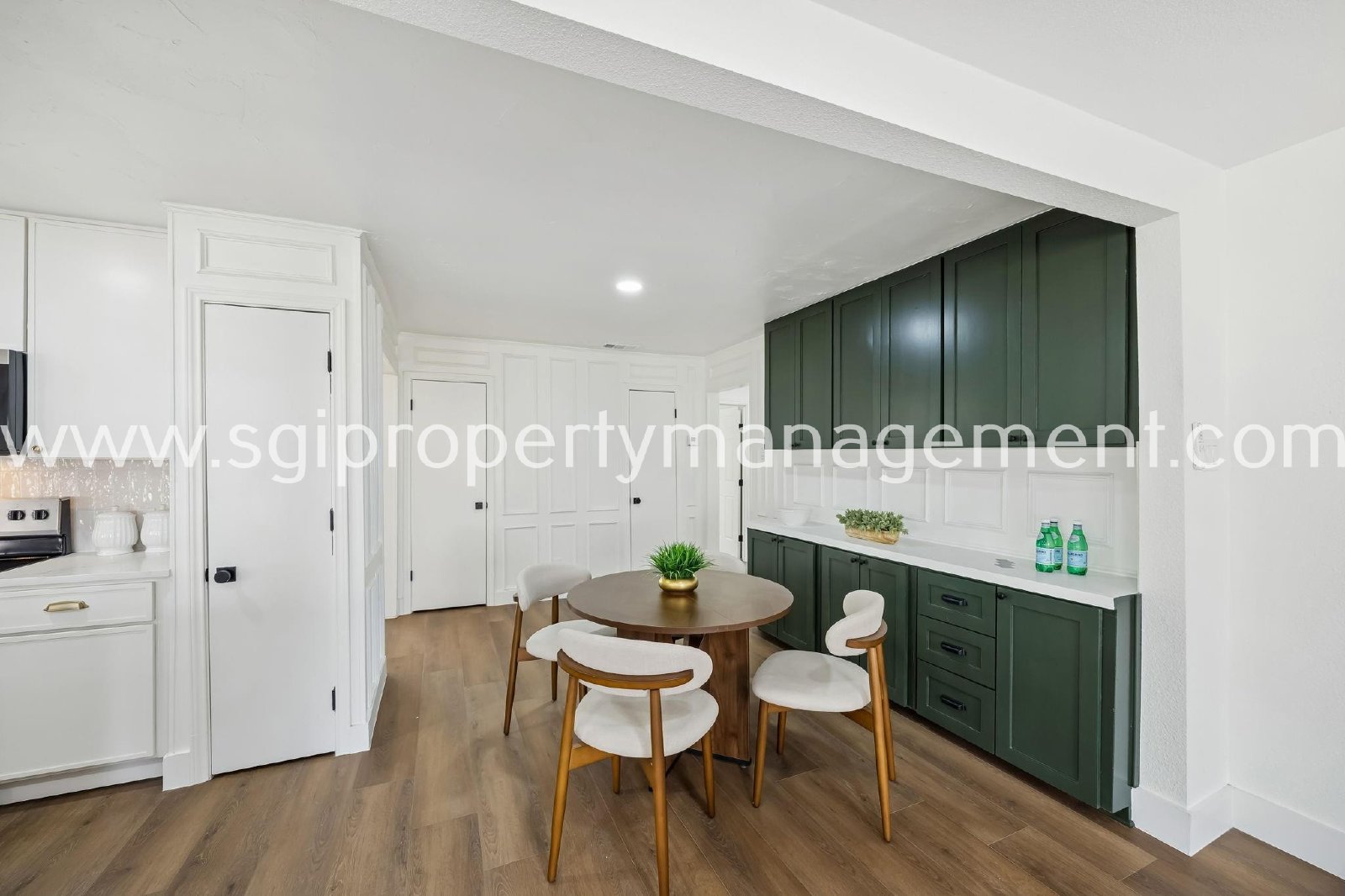 Beautifully, remodeled 4 bedroom home! property image