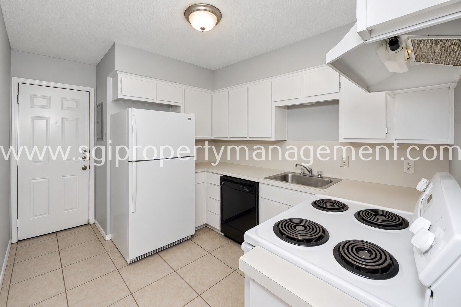 Great 2 bedroom unit of a triplex property image
