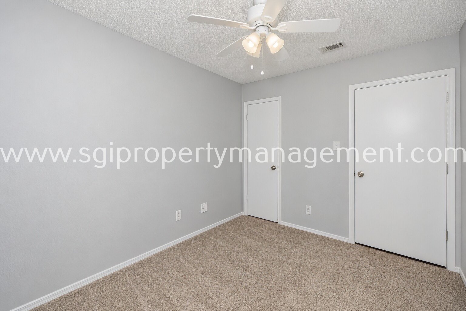 Great 2 bedroom unit of a triplex property image