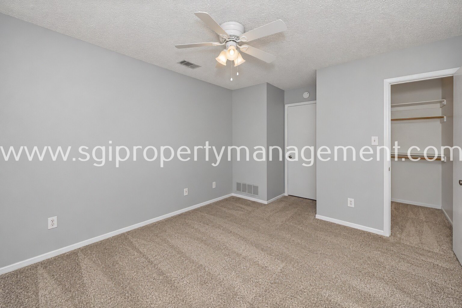 Great 2 bedroom unit of a triplex property image