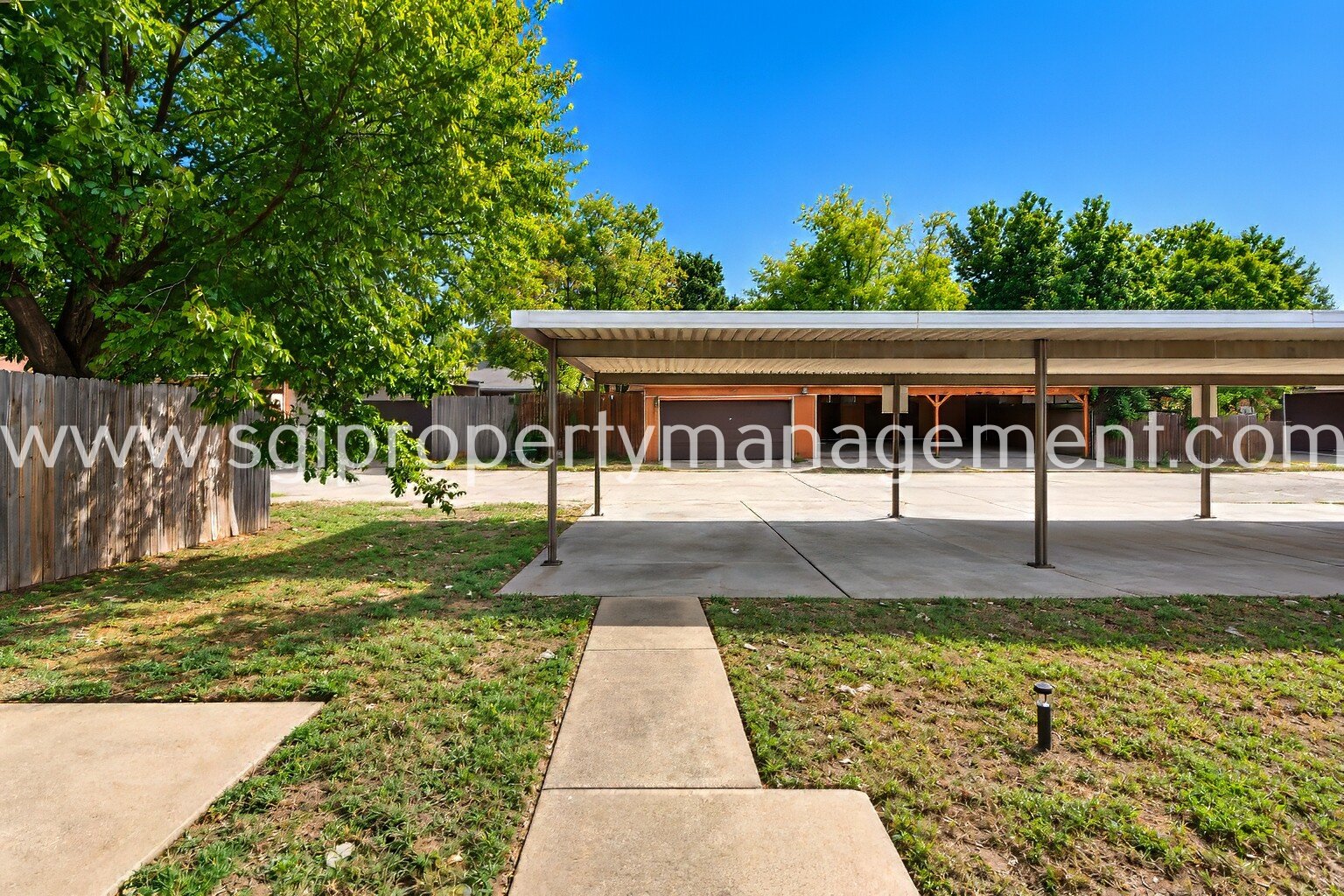 Great 2 bedroom unit of a triplex property image