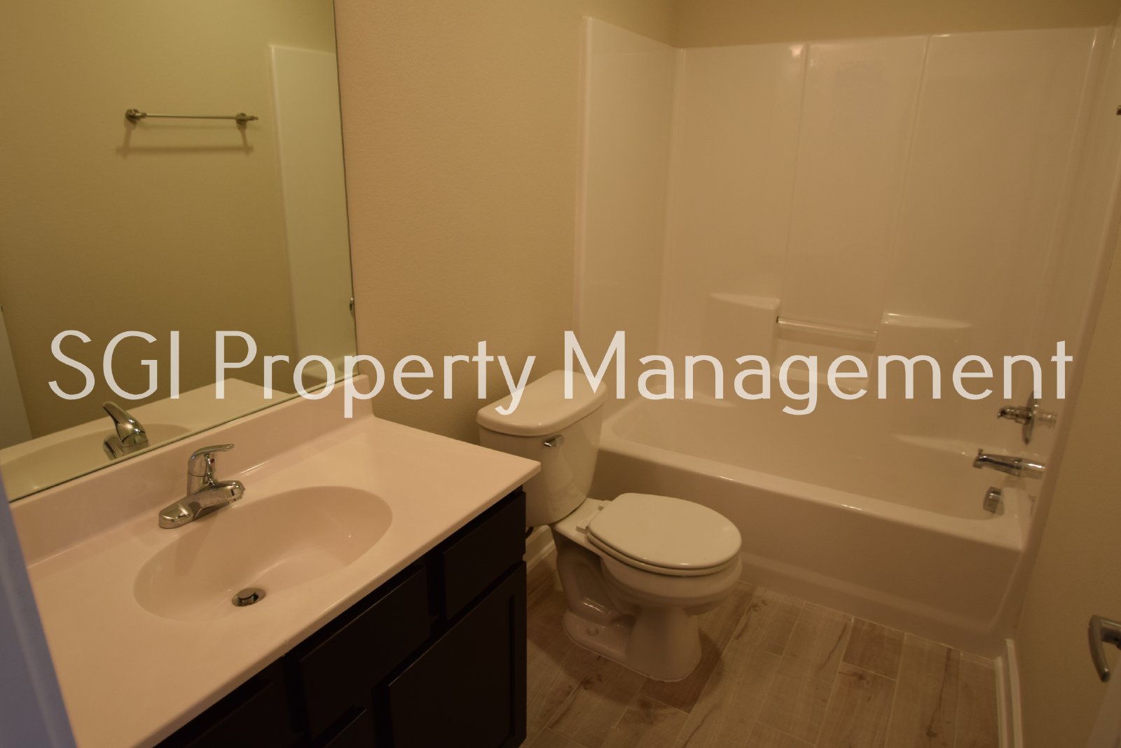 Adorable 3 bedroom with large yard property image