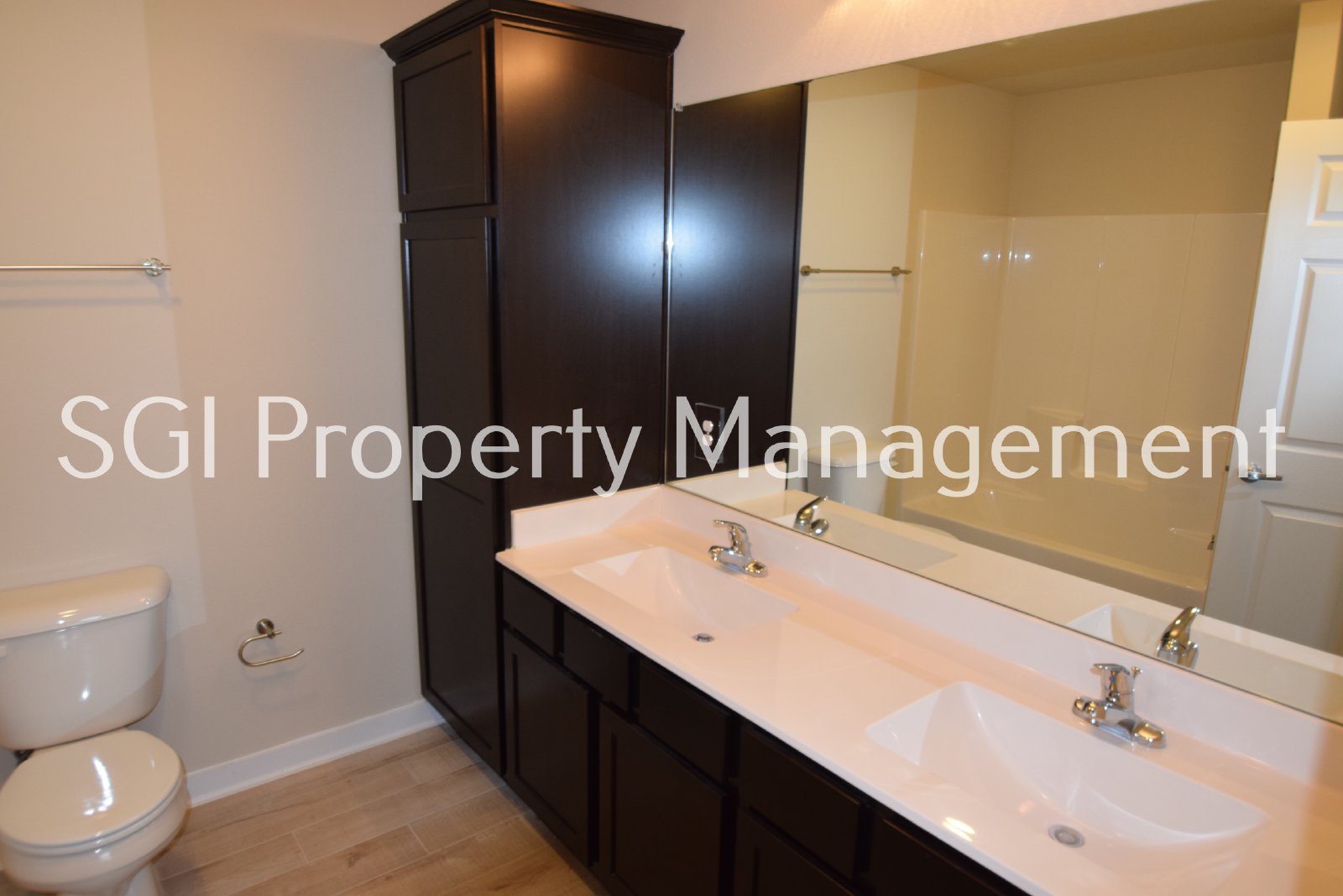 Adorable 3 bedroom with large yard property image
