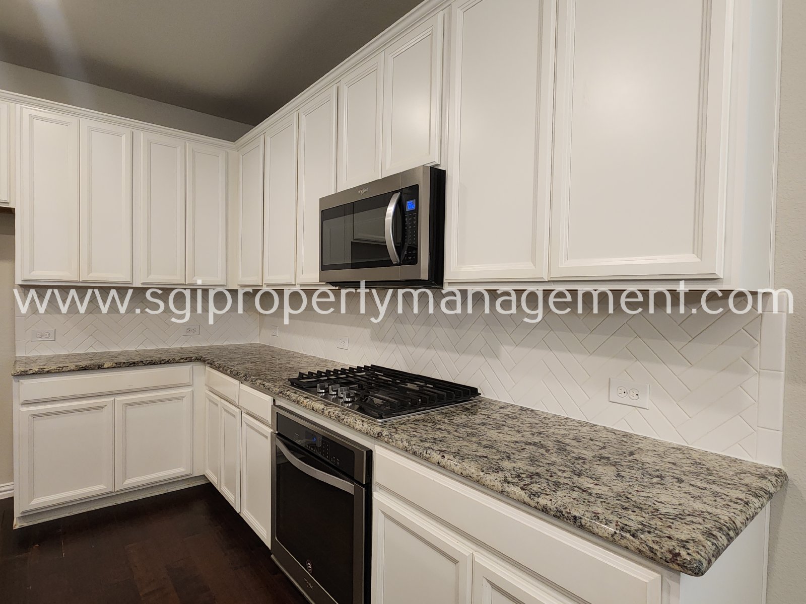 Stunning 3 bedroom home in Valencia on the Lakes property image