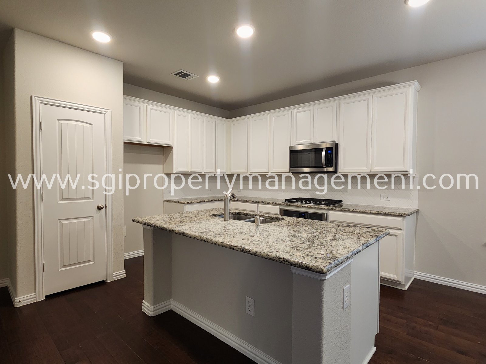 Stunning 3 bedroom home in Valencia on the Lakes property image